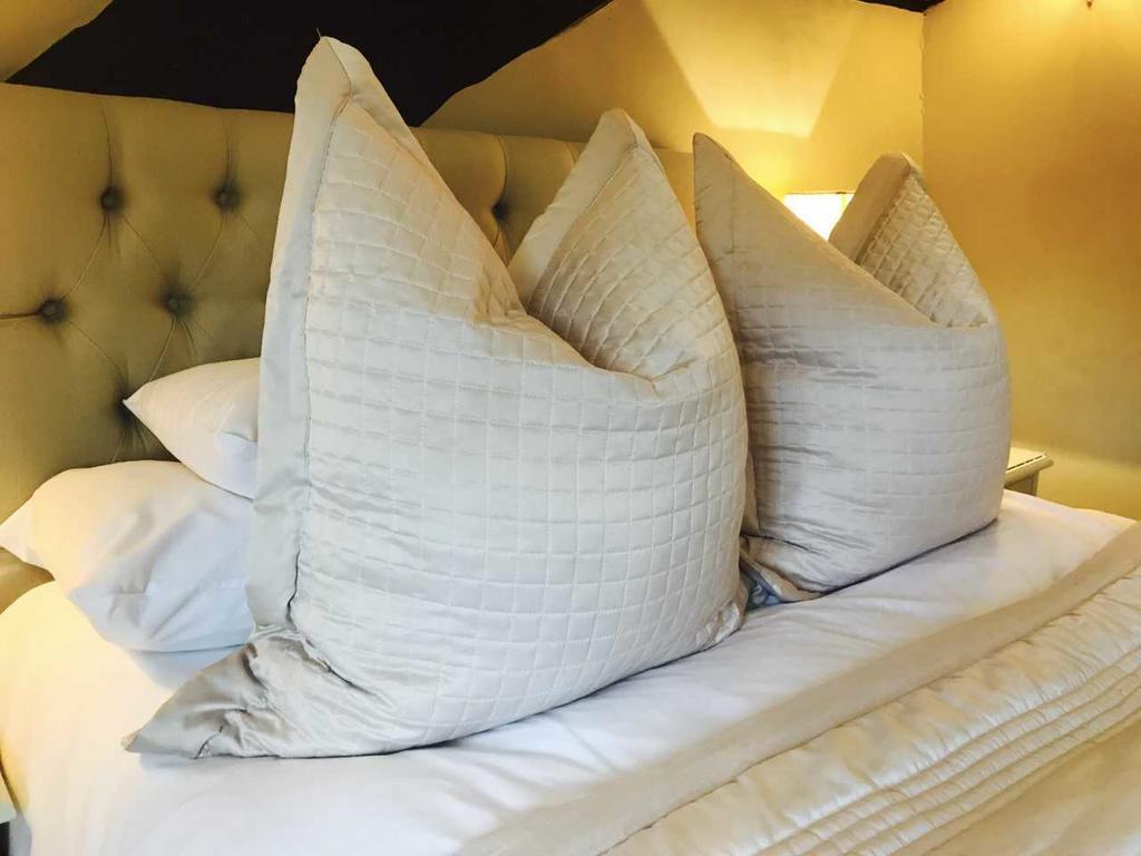 The Star And Eagle Hotel Goudhurst Eksteriør billede