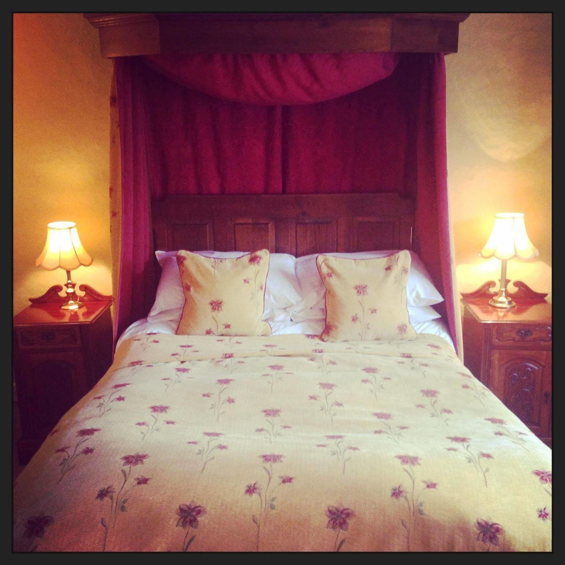The Star And Eagle Hotel Goudhurst Eksteriør billede