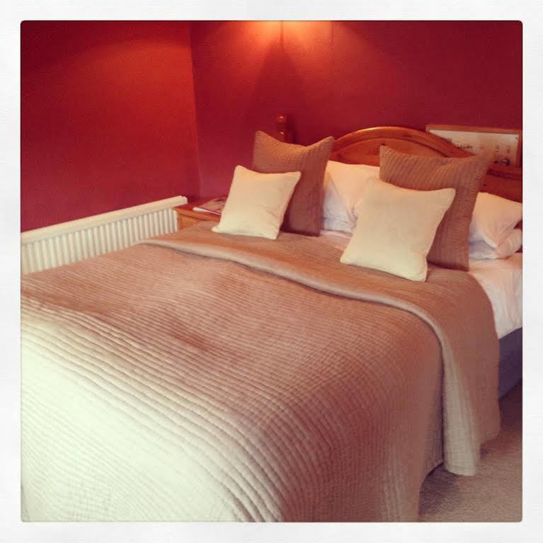 The Star And Eagle Hotel Goudhurst Eksteriør billede